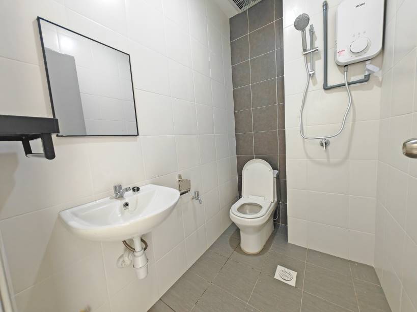 Damai Vista Condominium - photo 10