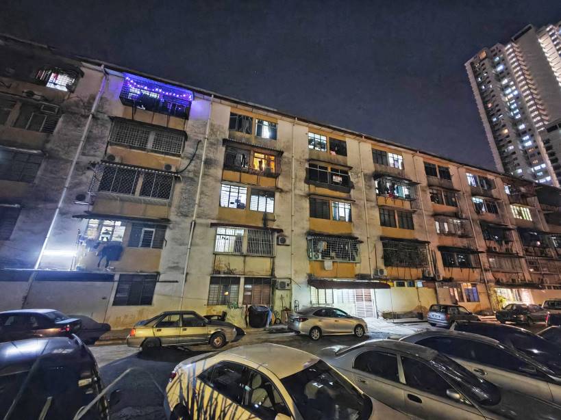 Taman Pertama Flat - photo 10