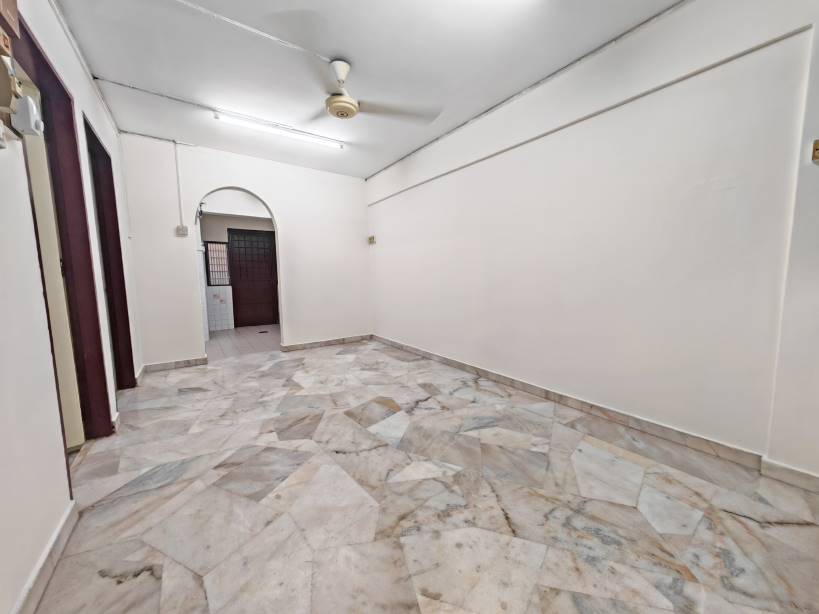 Taman Megah Apartment Block X - photo 2
