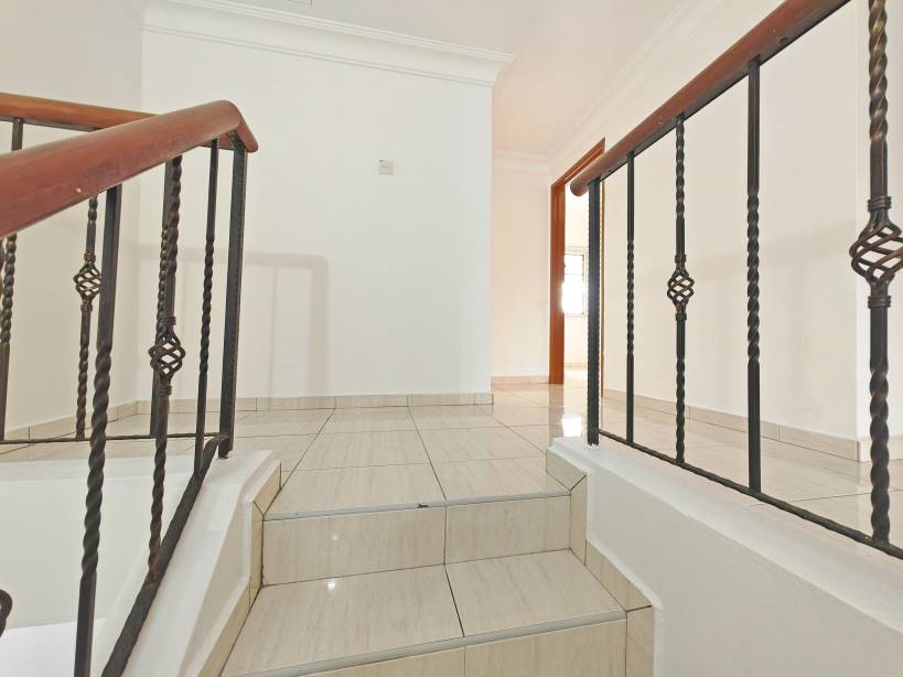 Bandar Damai Perdana Section 9 - photo 11
