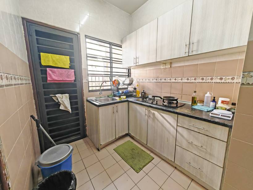 Bandar Damai Perdana, Sect 7 - photo 4
