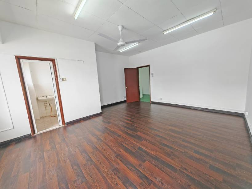 Bandar Damai Perdana Sect 4 - photo 13