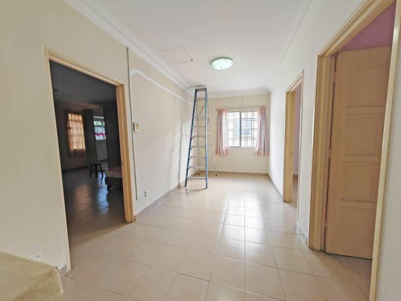 Bandar Damai Perdana Sect 4 - photo 10
