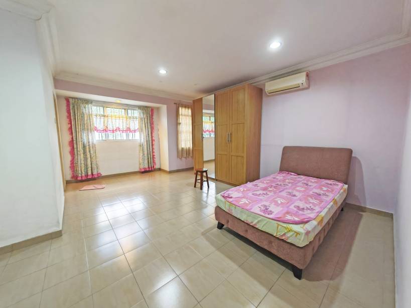 Bandar Damai Perdana Sect 4 - photo 12