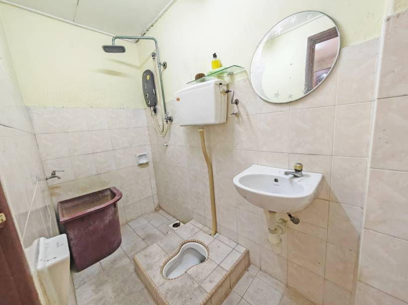 Bandar Damai Perdana Sect 4 - photo 7