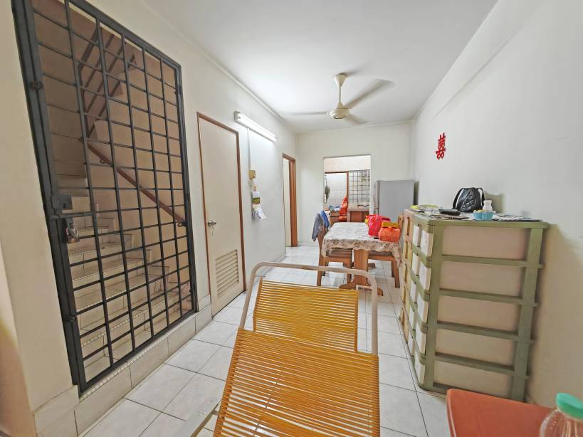 Bandar Damai Perdana Sect 4 - photo 3