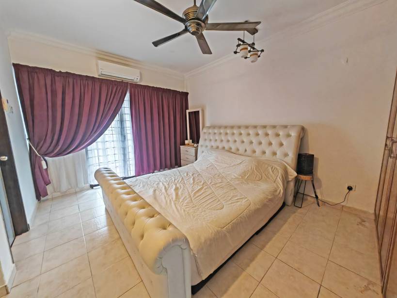 Bandar Damai Perdana Sect 10 - photo 11