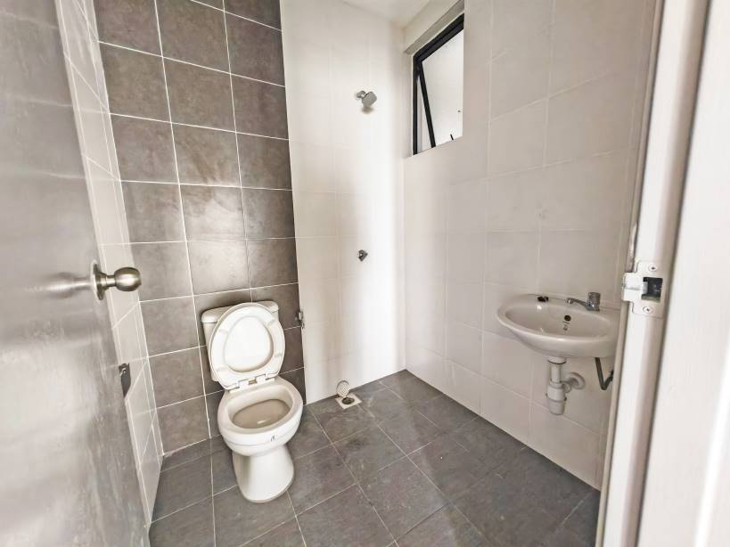 Damai Vista Condominium - photo 8