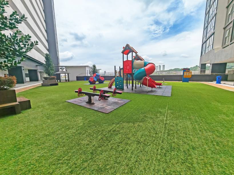 Damai Vista Condominium - photo 12
