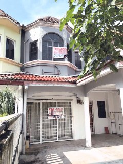 Double Storey Terrace House Taman Desa Serdang - photo 1