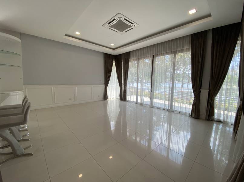 Putrajaya Precint 8 Semi D Lake View - photo 4