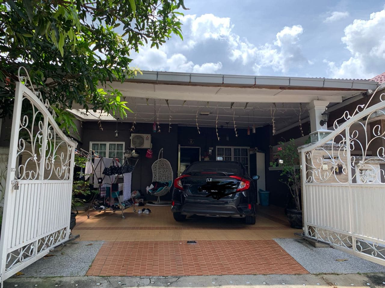 RENOVATED UNIT Double Storey Taman Sakap Kajang
