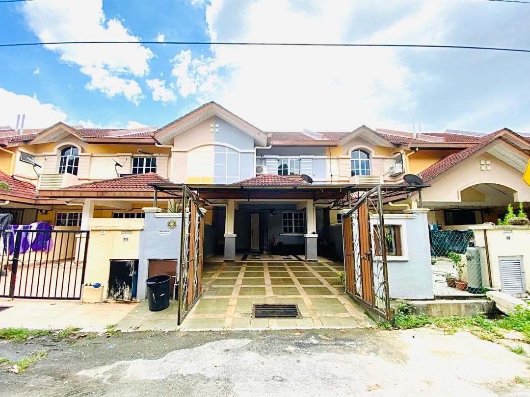 FULL RENO FACING OPEN Double Storey Terrace Seksye