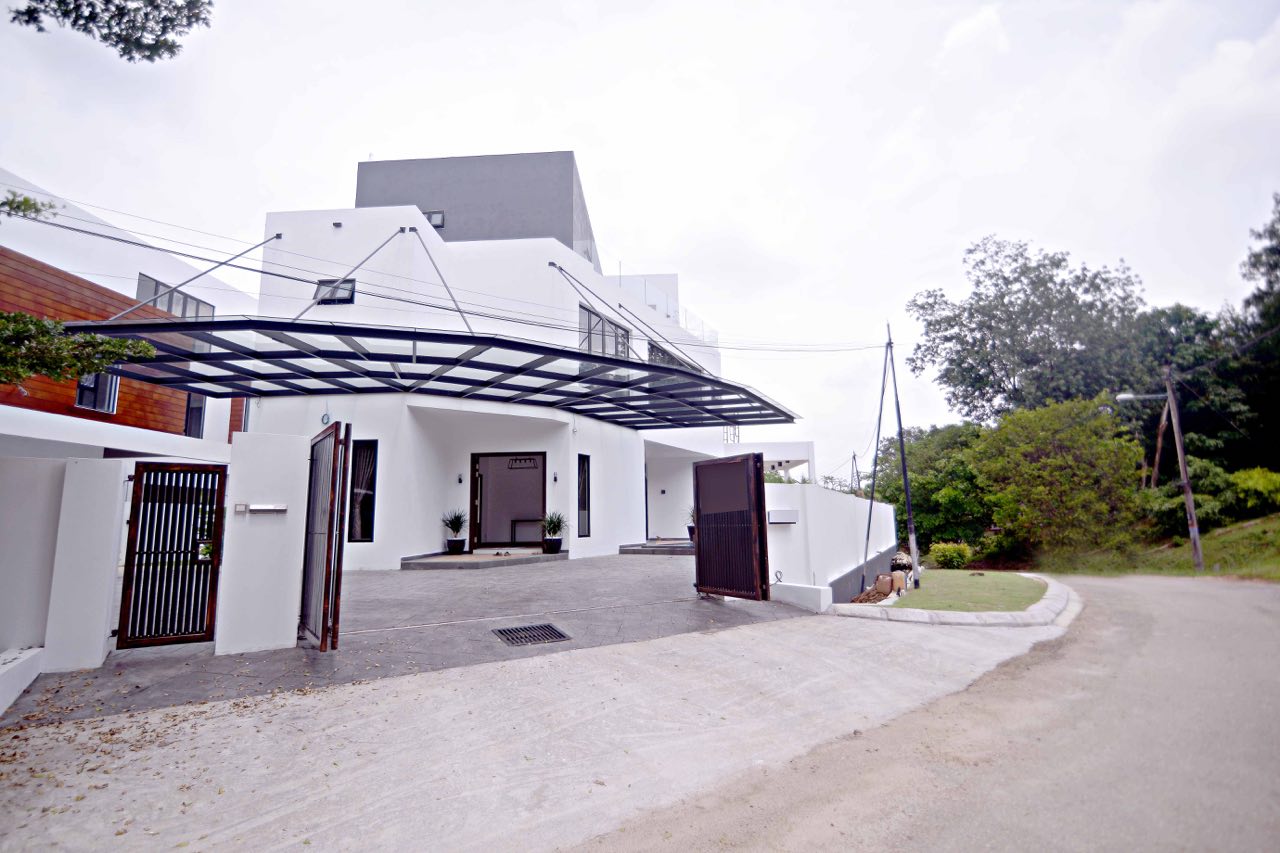 3 Storey Bungalow, Country Heights Kajang - photo 1