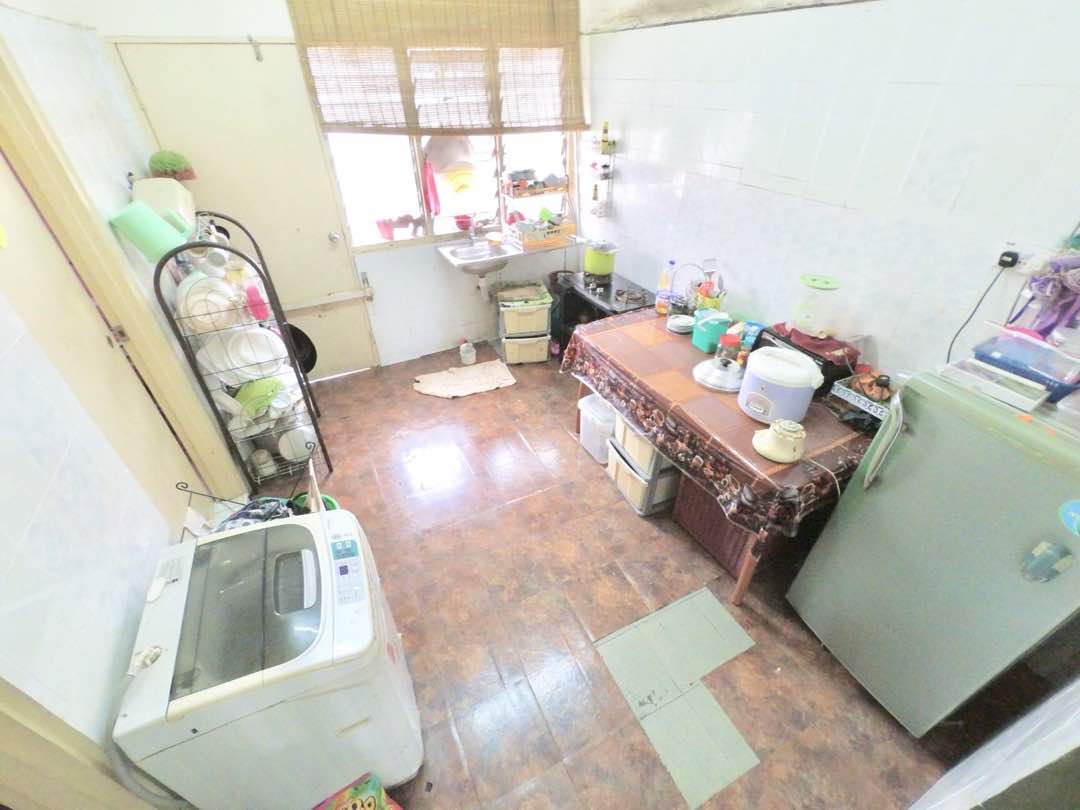 1 Sty Taman Khalid Al-Walid, Jalan Kebun Shah Alam - photo 6