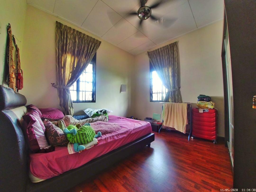 Bungalow Laman Kemboja, Kota Seriemas Nilai - photo 10