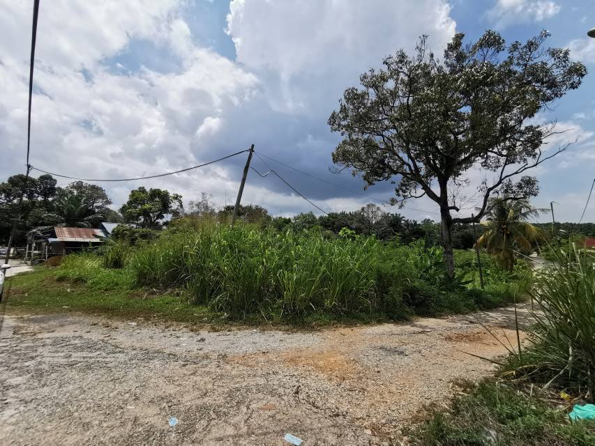 1 setengah Ekar tepi jalan, Salak Tinggi Sepang - photo 2