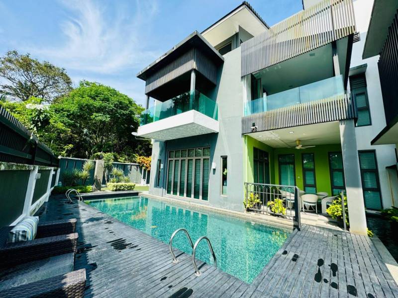 2 Storey Bungalow En ...