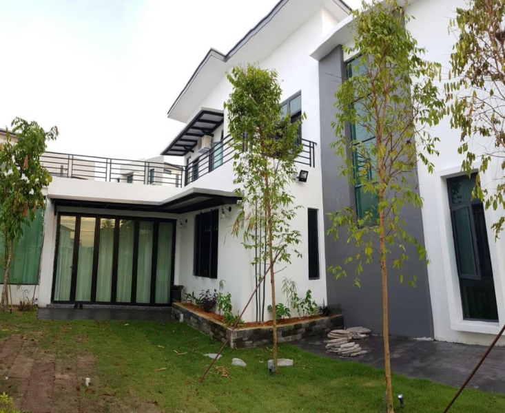 2 Storey Bungalow, V ...