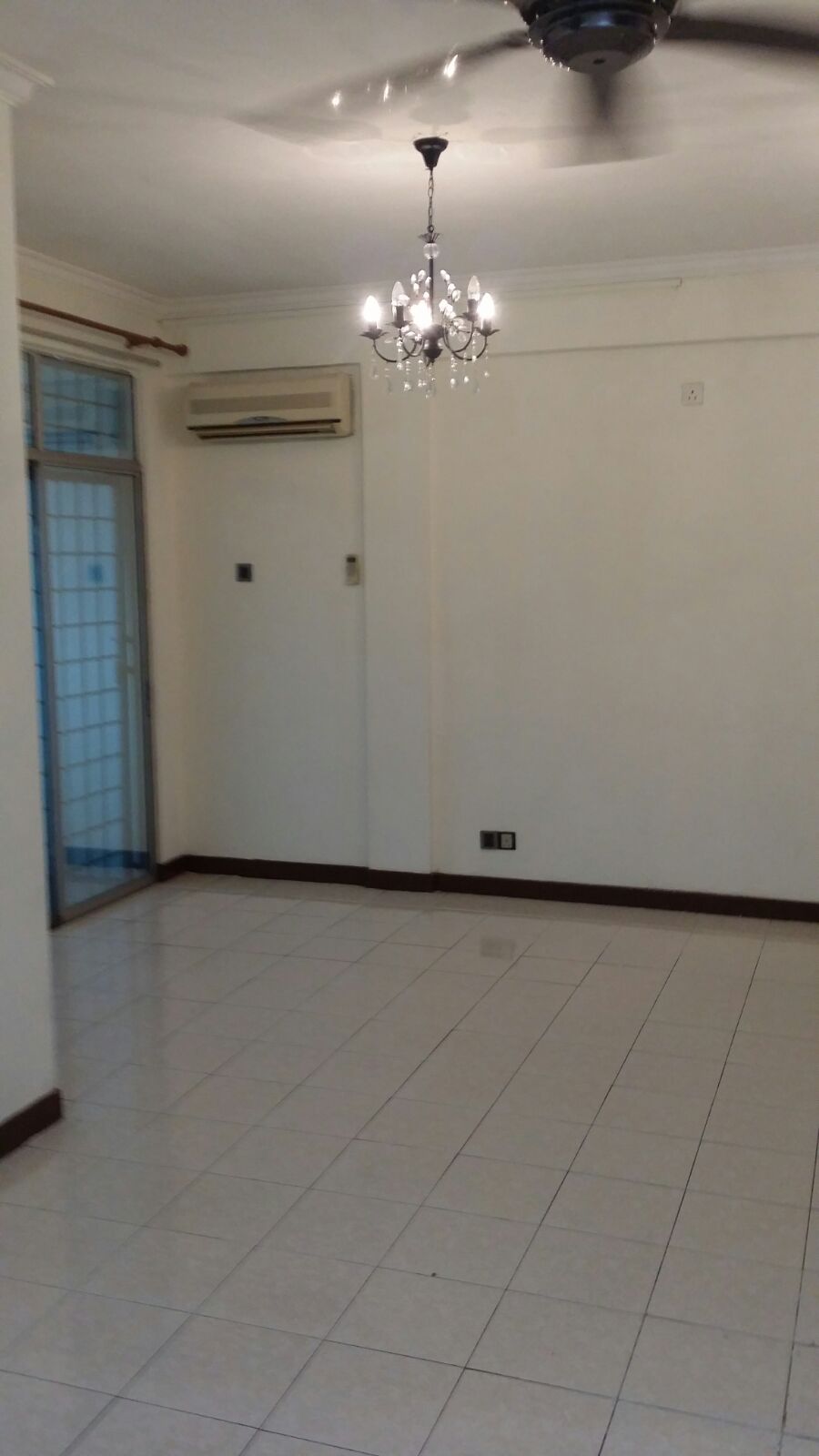 Condominium Elaeis 2, Bukit Jelutong, Shah Alam - photo 5