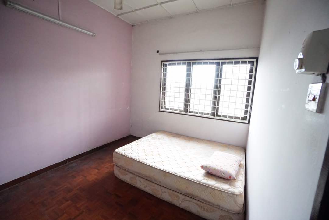 Apartment Taman Megah, Batu 9 Suntex, Cheras - photo 4