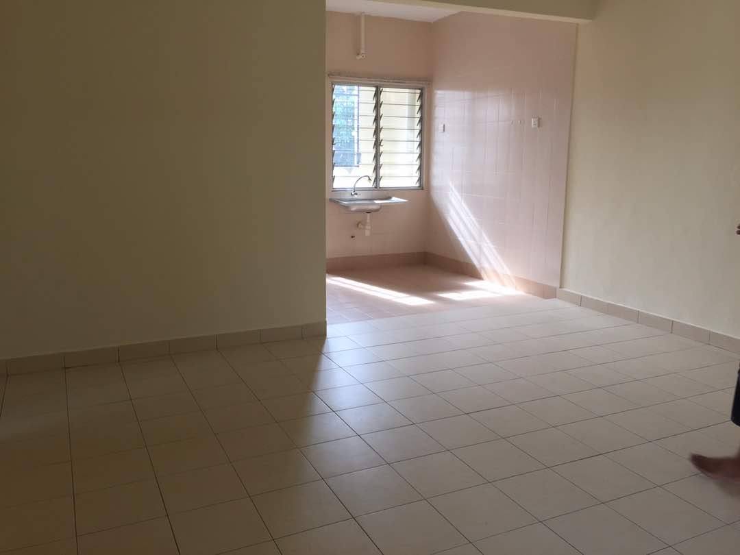 Randa Apartment, Kota Kemuning, Shah Alam - photo 4