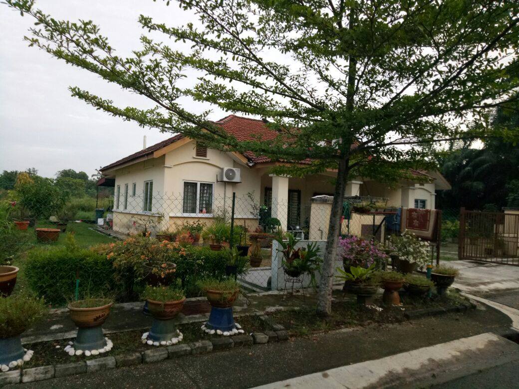 Taman Seri Baiduri, Seksyen 30, Shah Alam - photo 4