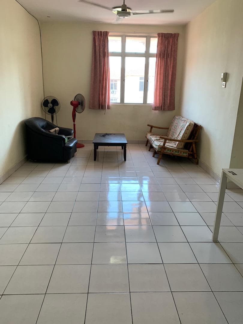 Mutiara Perdana Apartment , Subang Jaya Top Floor - photo 2