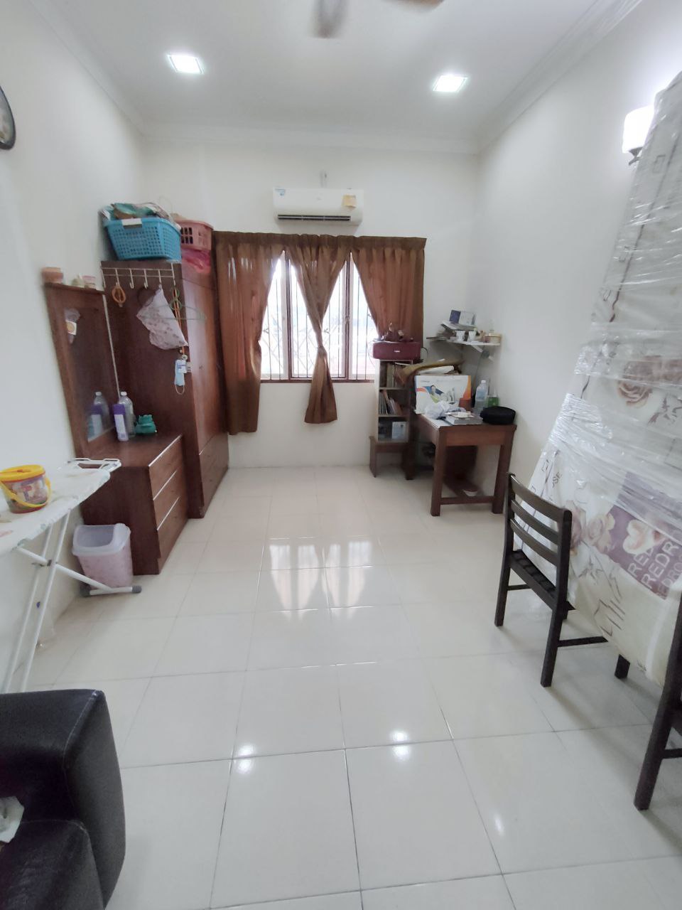 Bukit Naga Seksyen 32, Teres Setingkat - photo 4