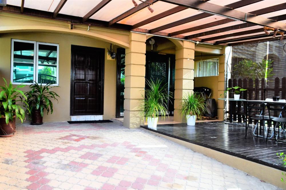 DOUBLE STOREY TERRACE USJ 11 SUBANG JAYA - photo 2
