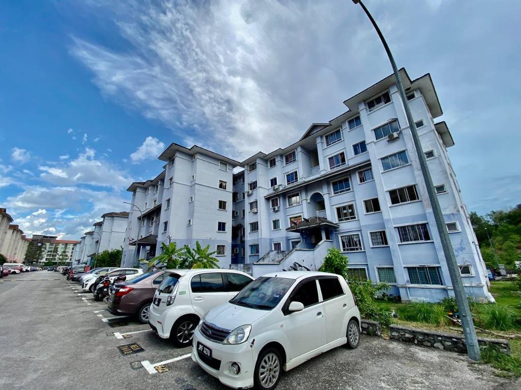 Apartment Melur Mewa ...