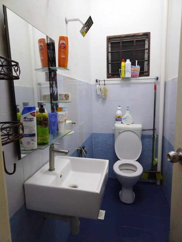 Teres Desa Baiduri Murni Salak Tinggi Selangor - photo 4