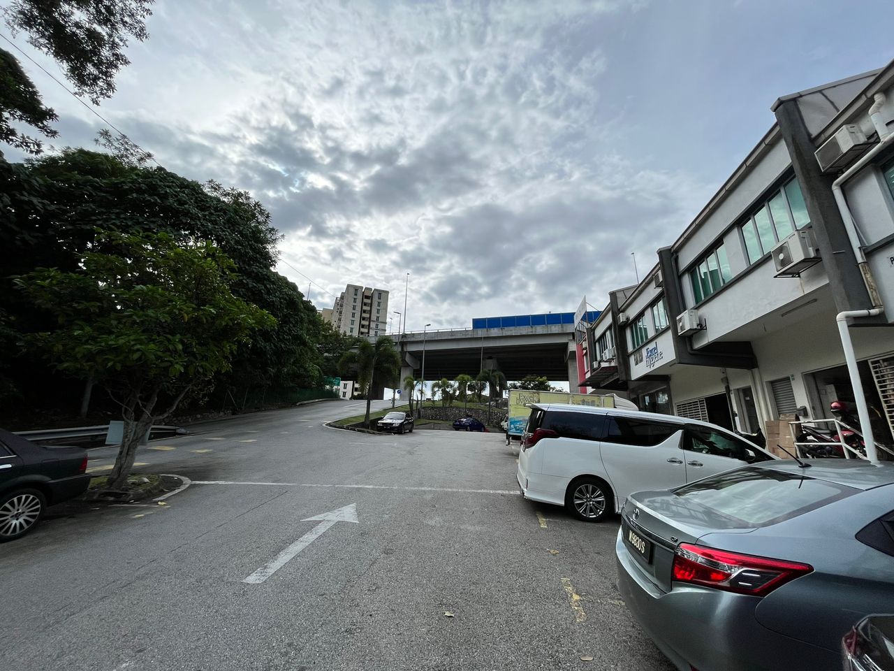 Lot Kedai Taman Dagang Permai Ampang Untuk Dijual - photo 2