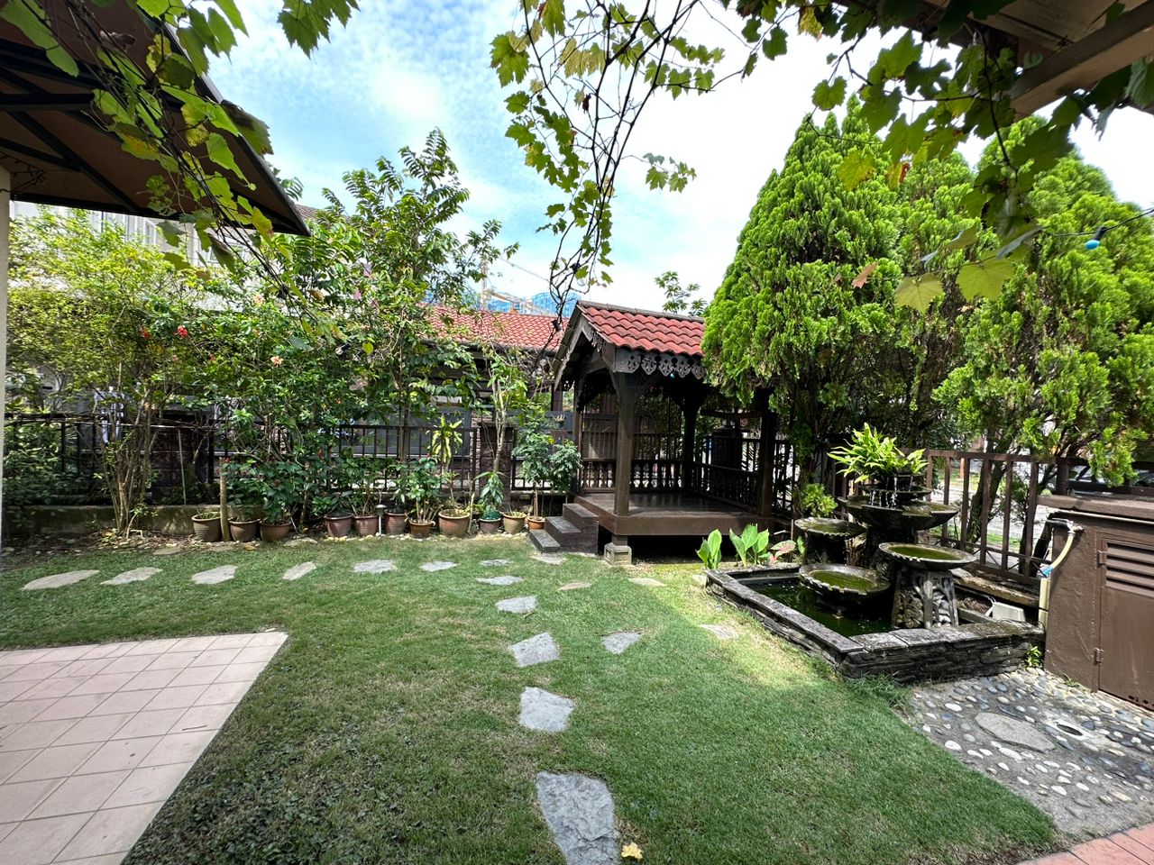 End Lot 2 Storey Bukit Jelutong Shah Alam - photo 3