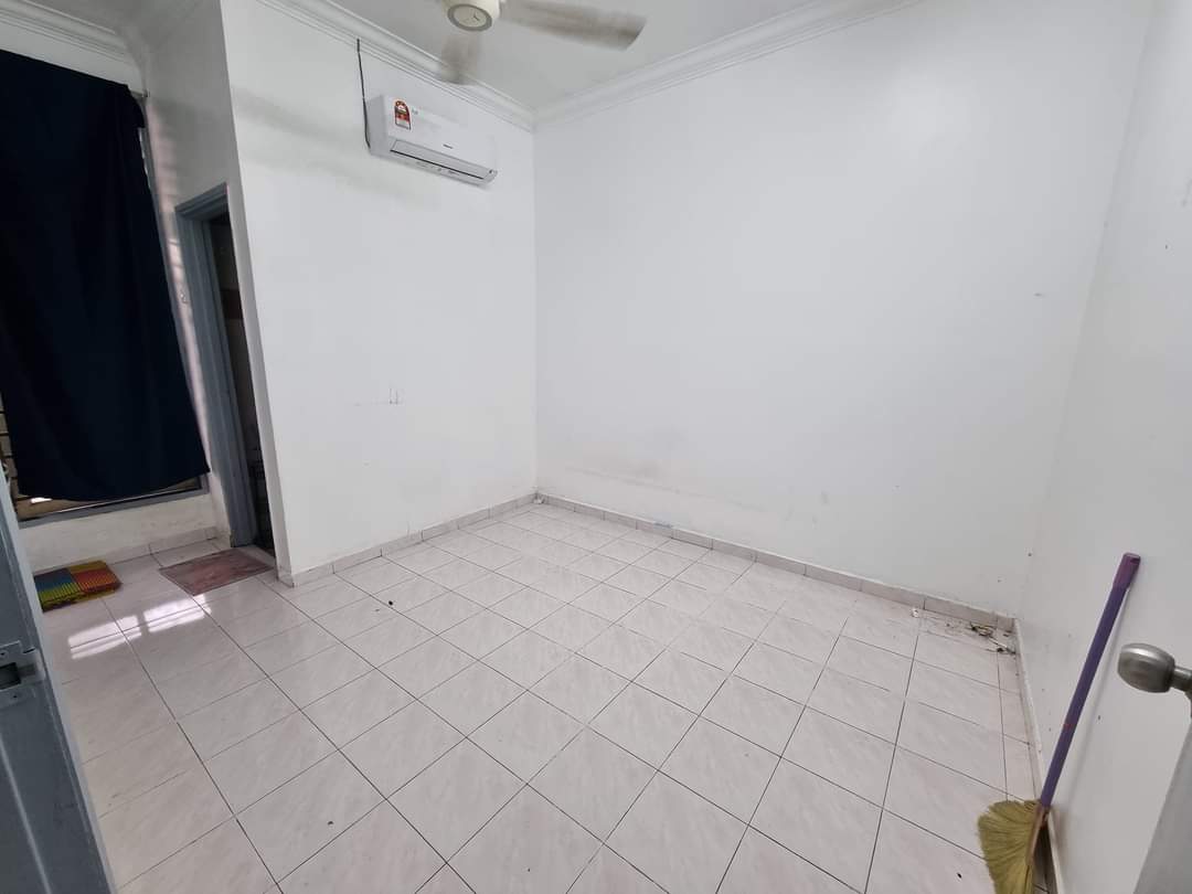 Teres 1 Tingkat Tmn Pahlawan Telok Panglima Garang - photo 3