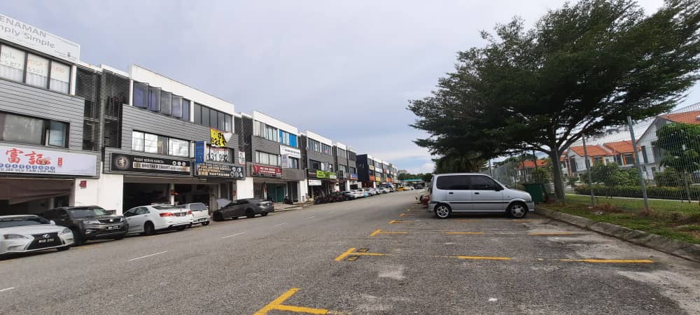 3 Storey Shop Lot Setia Alam, Taipan 2 - photo 3