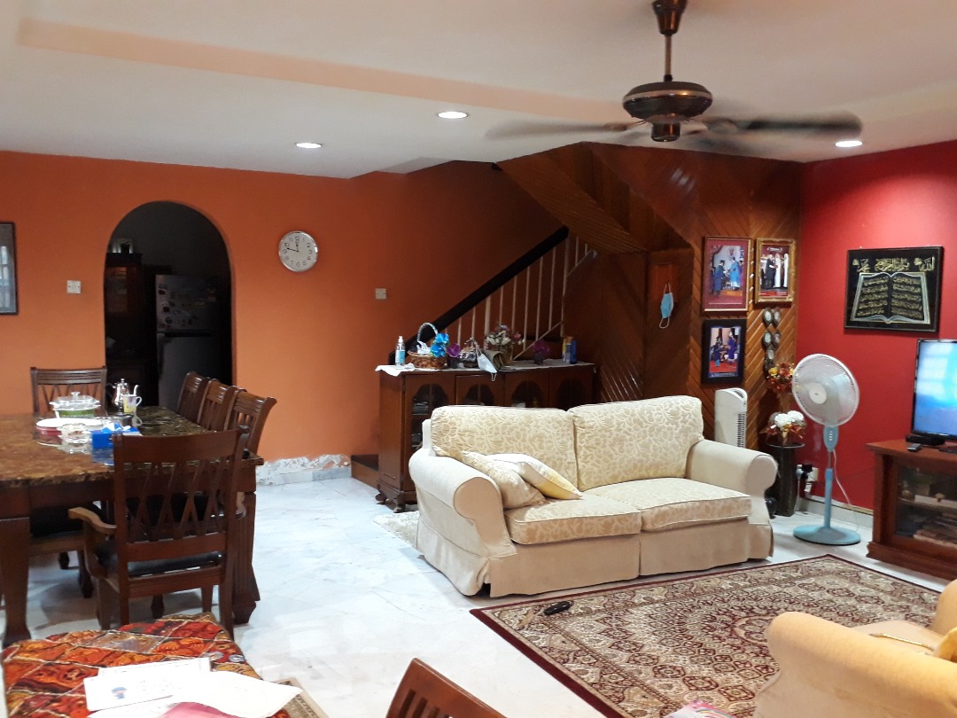 End Lot 2 Storey Terrace House Taman Bukit Indah - photo 2