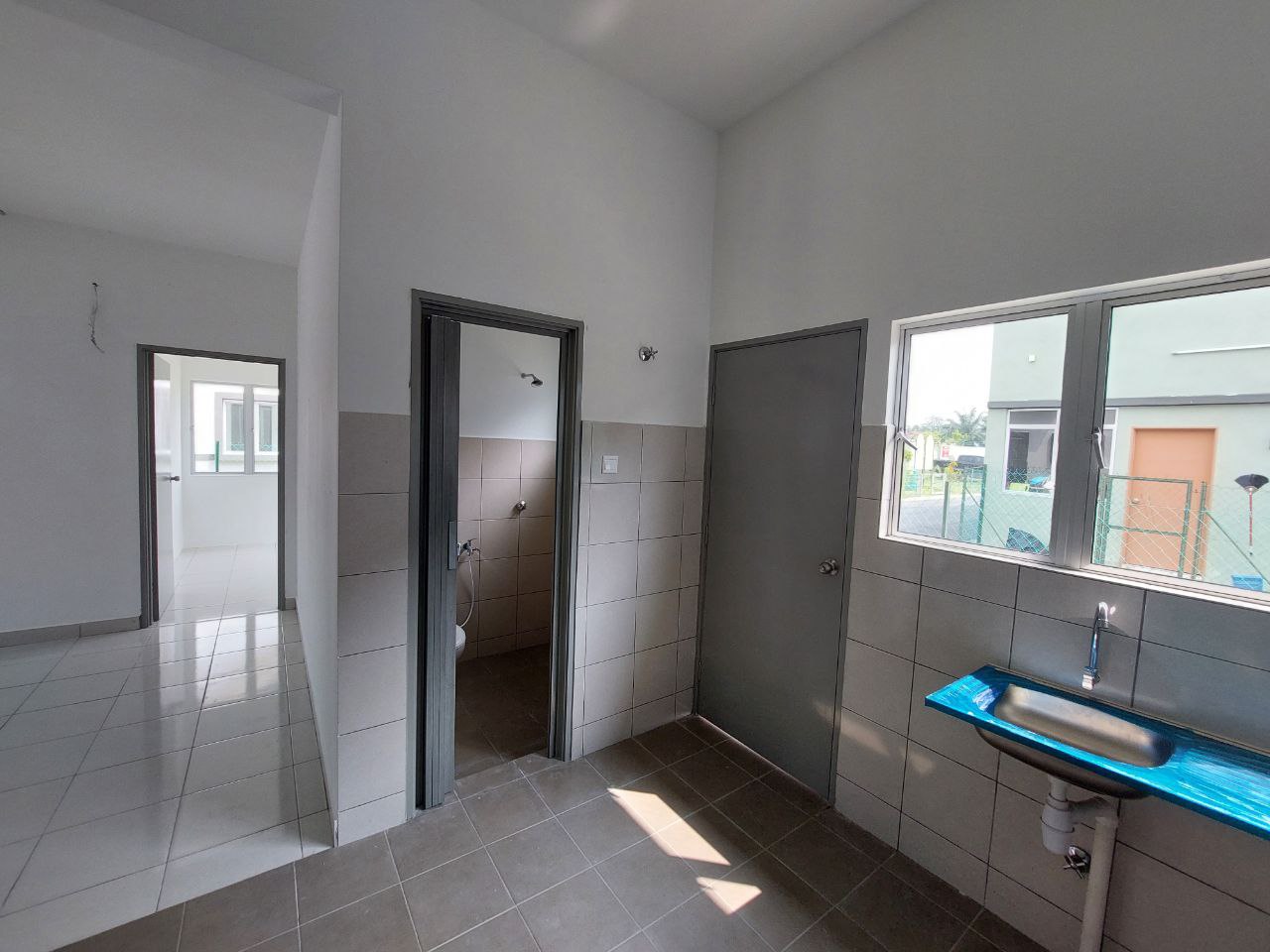 Semi D Rumah Baharu Pulau Indah Klang - photo 9
