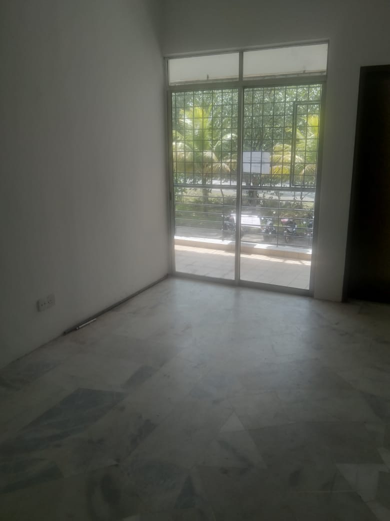 Daisy Apartment, U3 Taman Subang Perdana - photo 3