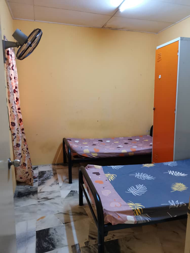 Flat PKNS Seksyen 7 Shah Alam - photo 2