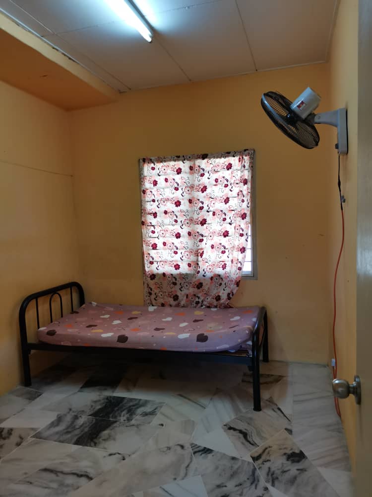 Flat PKNS Seksyen 7 Shah Alam - photo 7