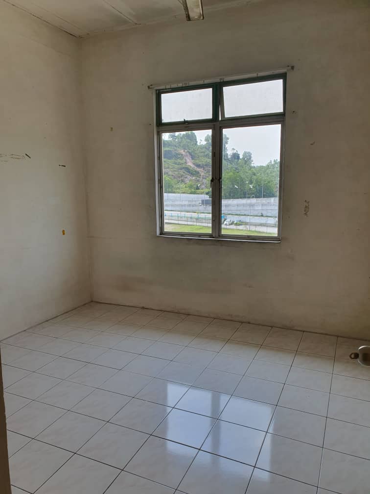 Resak Apartment Puncak Perdana Seksyen U10 - photo 3
