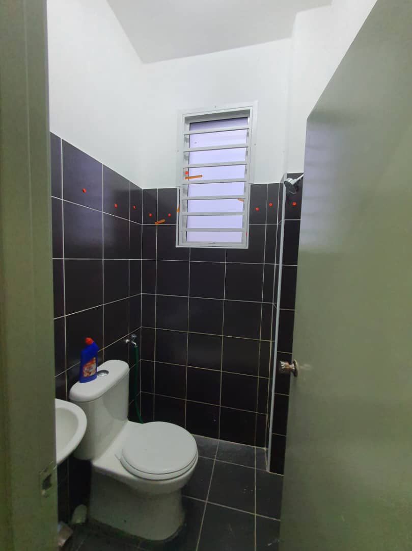 Single Storey Intermediate Salak Mahkota Sepang - photo 2