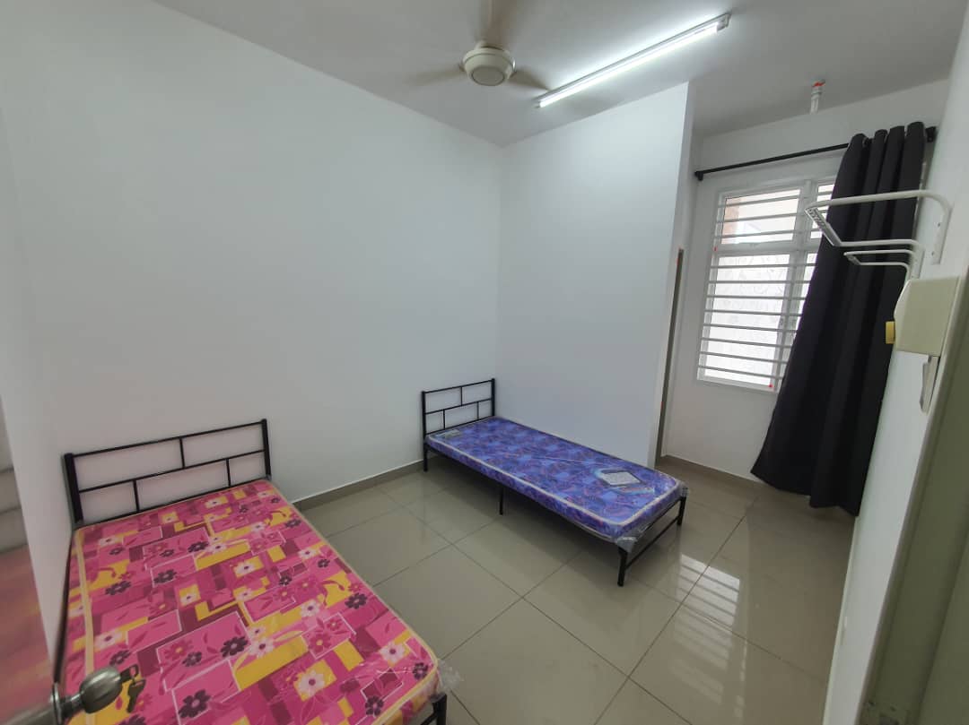 Single Storey Intermediate Salak Mahkota Sepang - photo 3