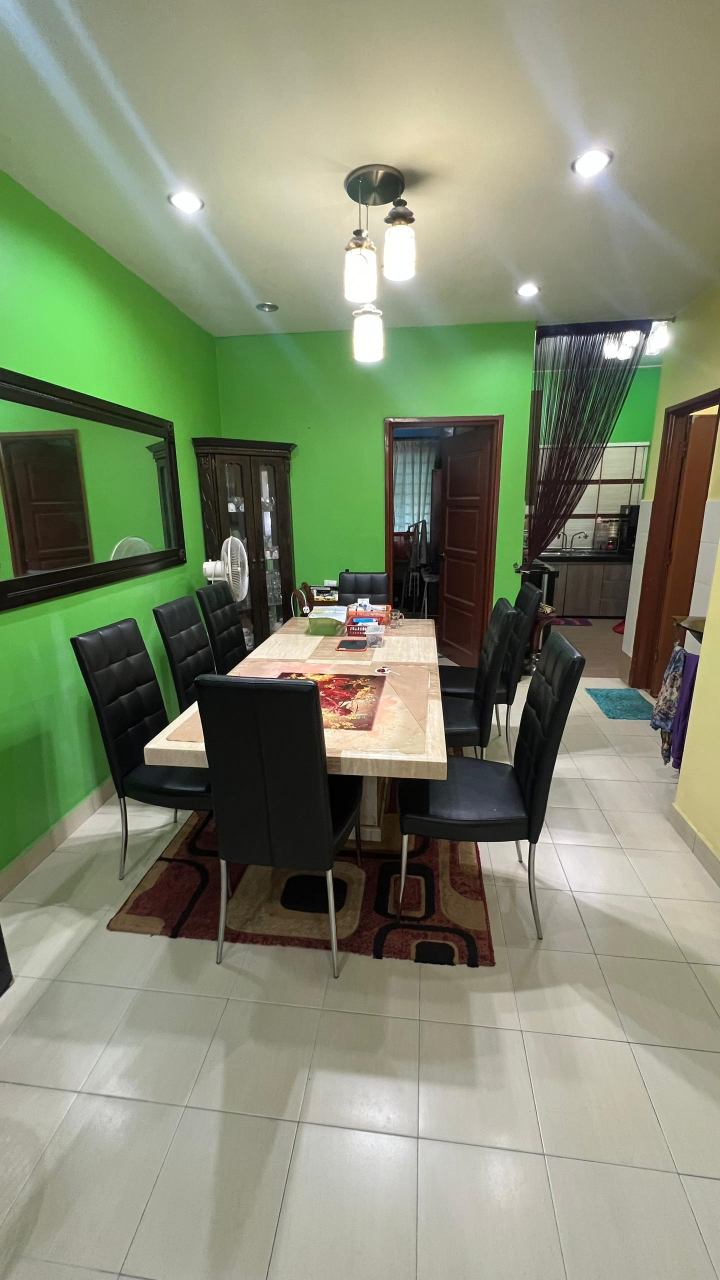 Teres Setingkat Taman Alpinia Bandar Putera Klang - photo 4