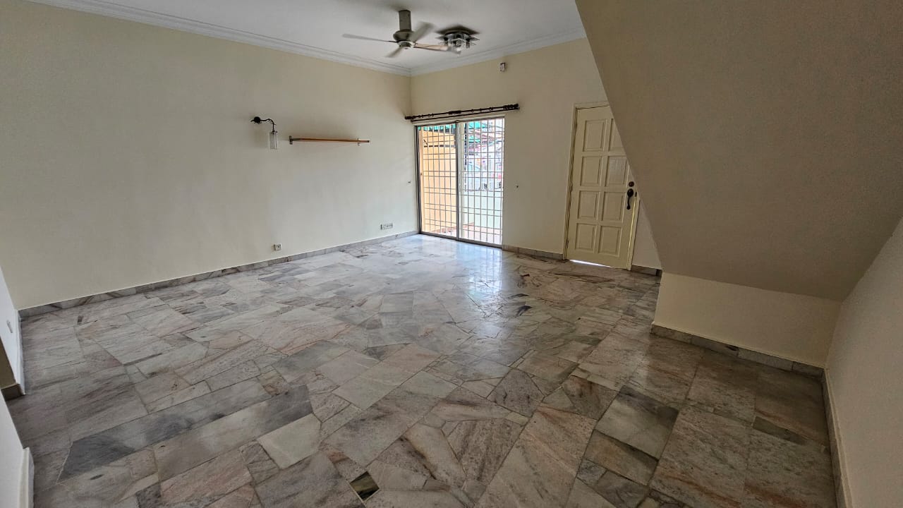 2 Storey Terrace Taman TTDI Jaya Seksyen U2 - photo 3