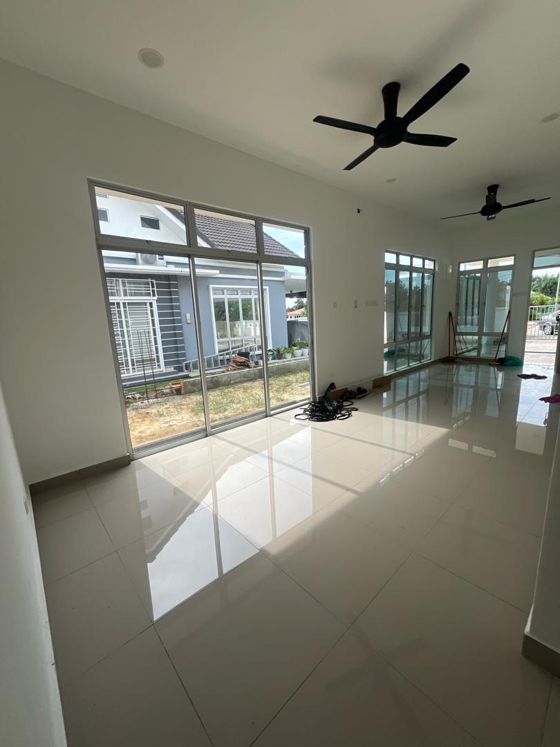 Rumah Semi D Taman Bentara Teluk Panglima Garang - photo 3