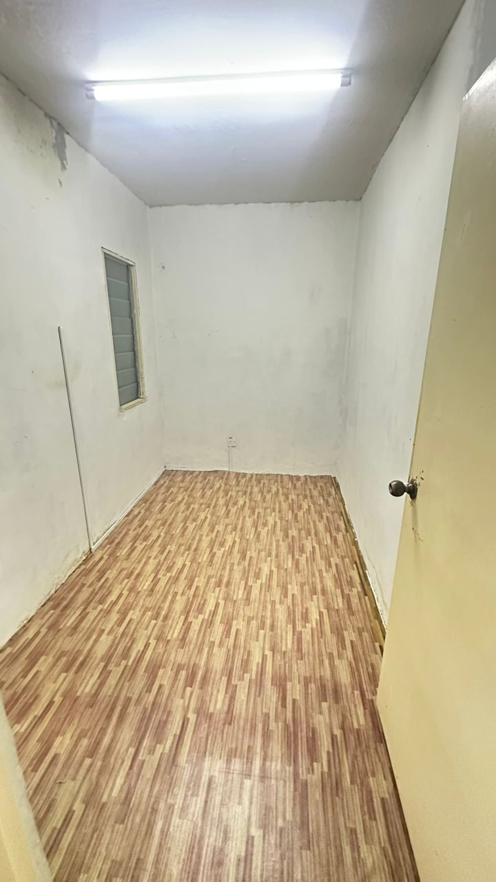 Lestari Apartment Damansara Damai - photo 10