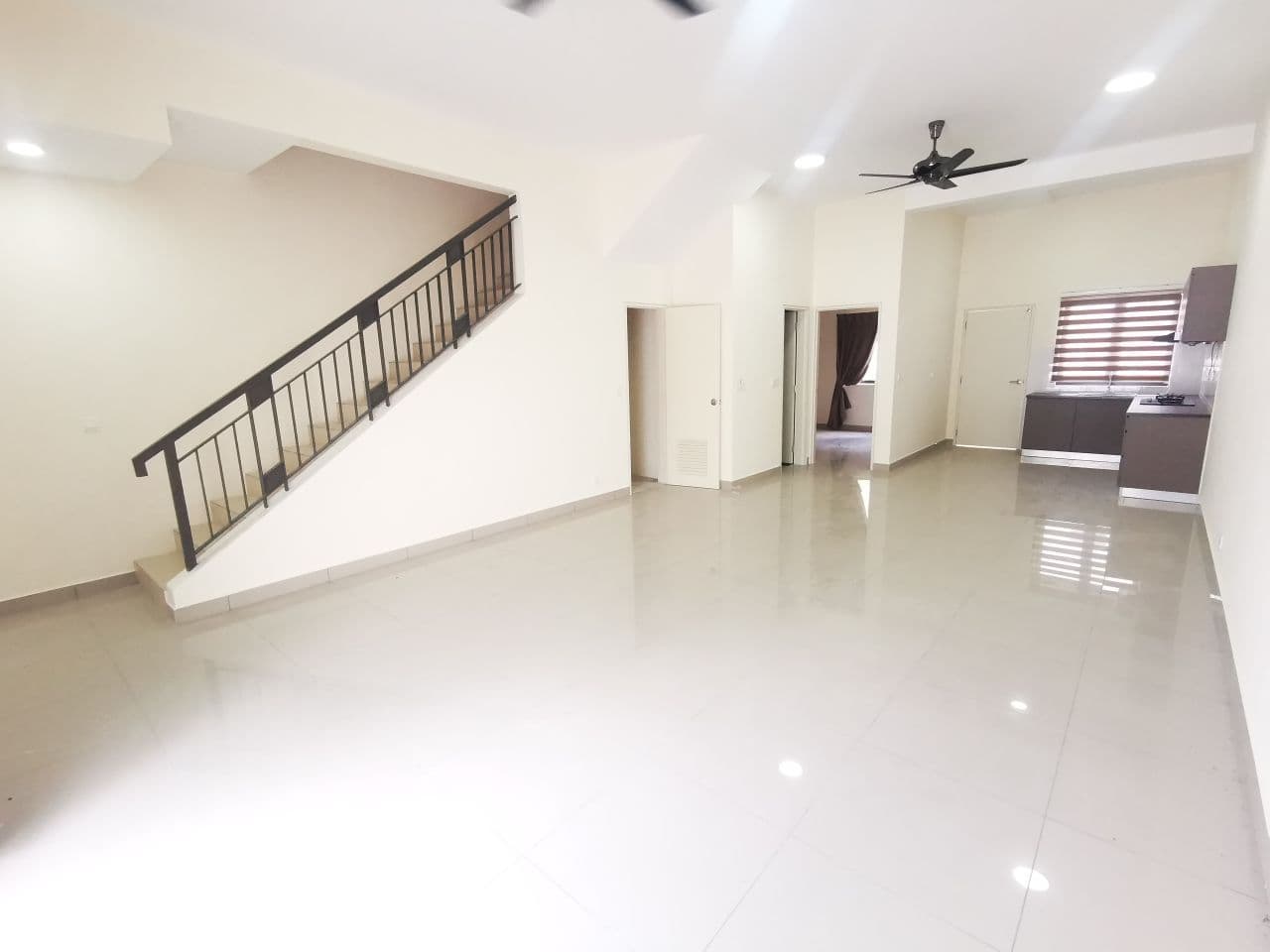 DOUBLE STOREY HOUSE, MONET LILY SUNSURIA CITY - photo 3