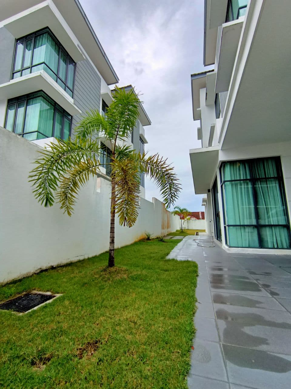 3 STOREY BUNGALOW LAMBAIAN RESIDENCE, BANGI - photo 6